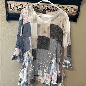 LuLaRoe Patchwork Floral Blouse in Gray and White